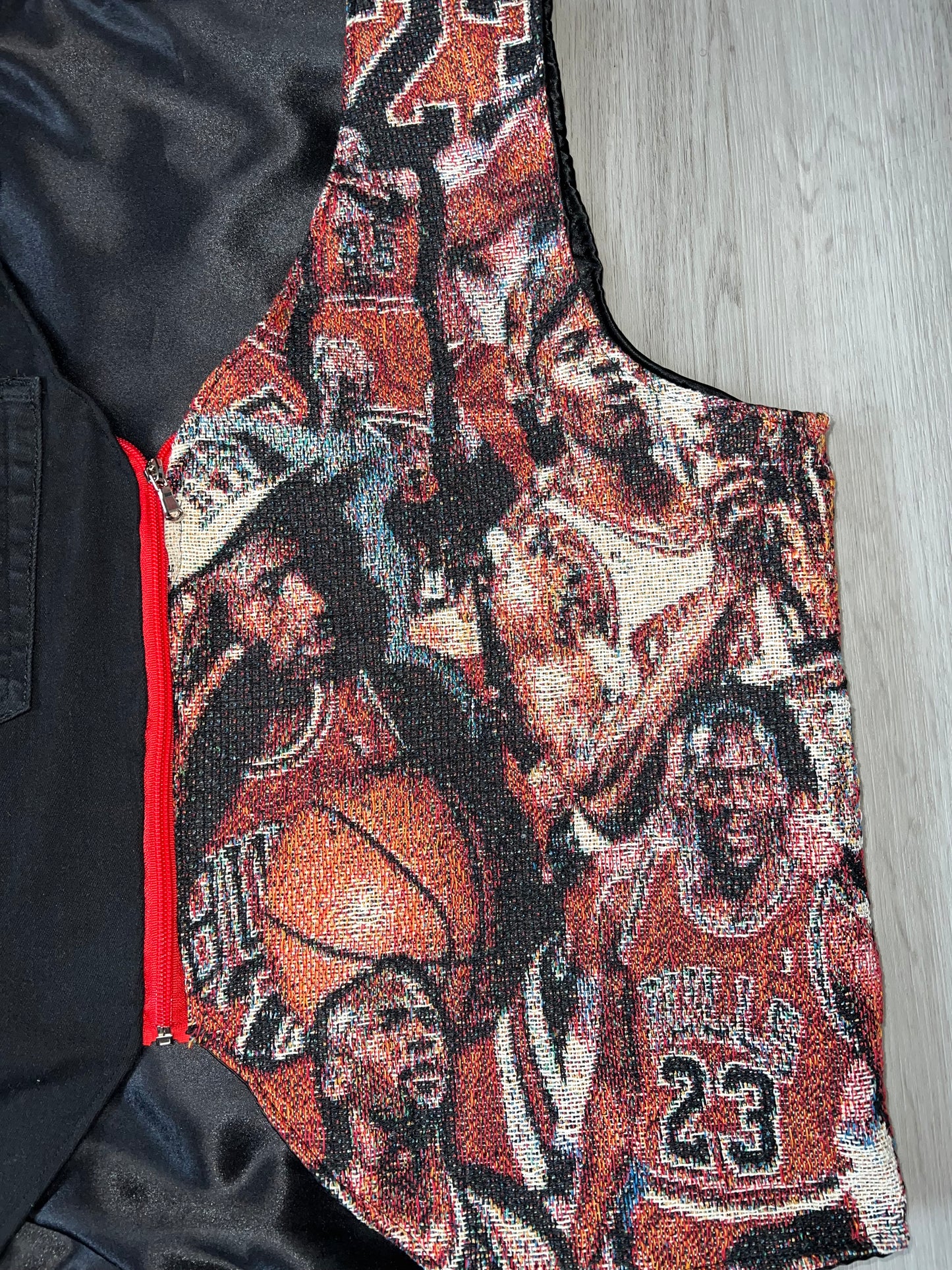 Michael Jordan tapestry vest (L)